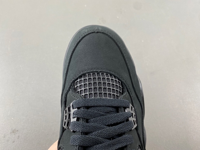 AJ4 Black Cat QC 7