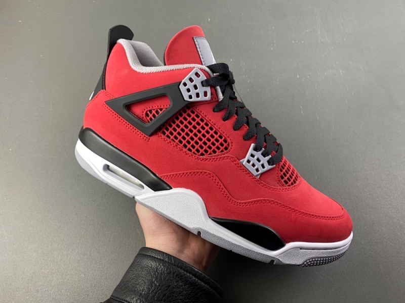 AJ4 Toro Bravo QC 2