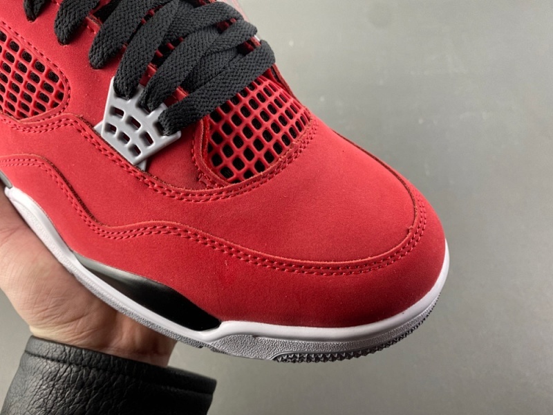 AJ4 Toro Bravo QC 3