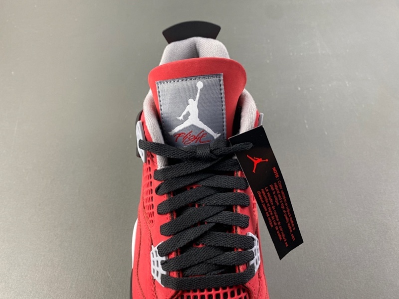 AJ4 Toro Bravo QC 7